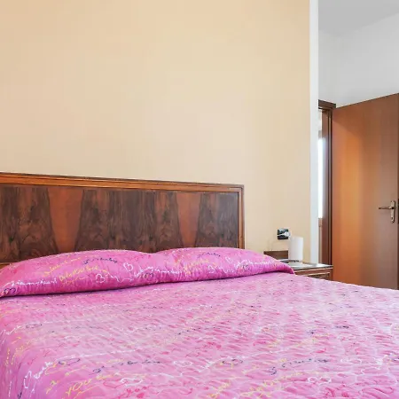 Warm Cottage In Castelletto Sopra Ticino Near River * Castelletto sopra Ticino